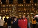 Nils, Sabine, ich, Jörg und Erich am Wiener Christkindlmarkt