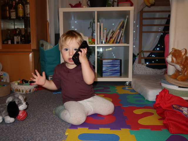 Nils in unserer Wohnung