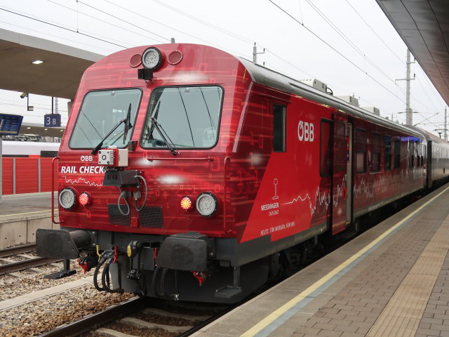 Rail Checker im Bahnhof Tullnerfeld, 181 m