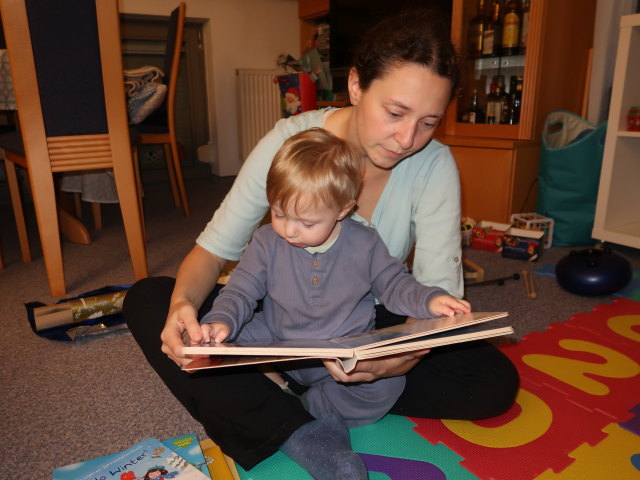 Nils und Sabine in unserer Wohnung