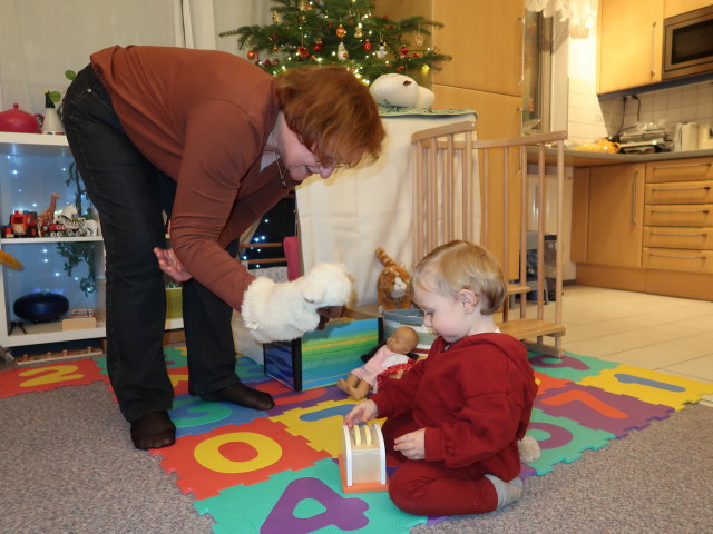 Brigitte und Nils in unserer Wohnung