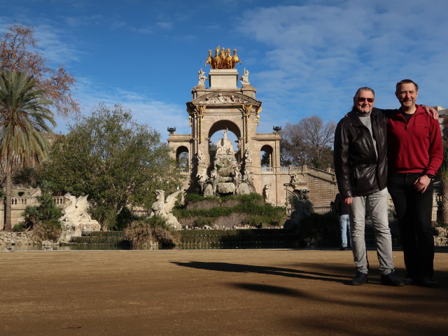 Papa und ich bei der Cascada del Parc de la Ciutadella (7. J&auml;n.)