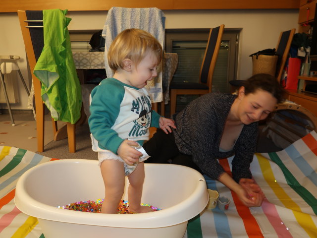 Nils und Sabine in unserer Wohnung
