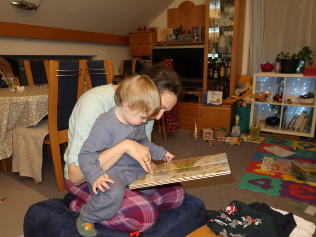 Nils und Sabine in unserer Wohnung