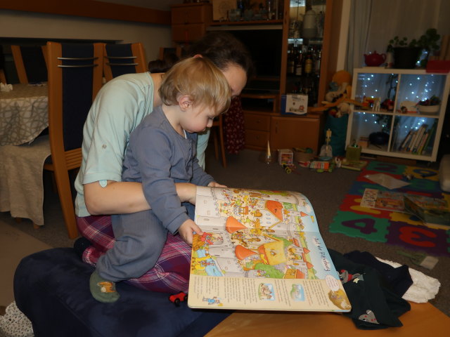 Nils und Sabine in unserer Wohnung