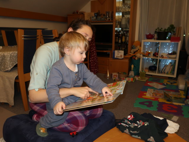 Nils und Sabine in unserer Wohnung