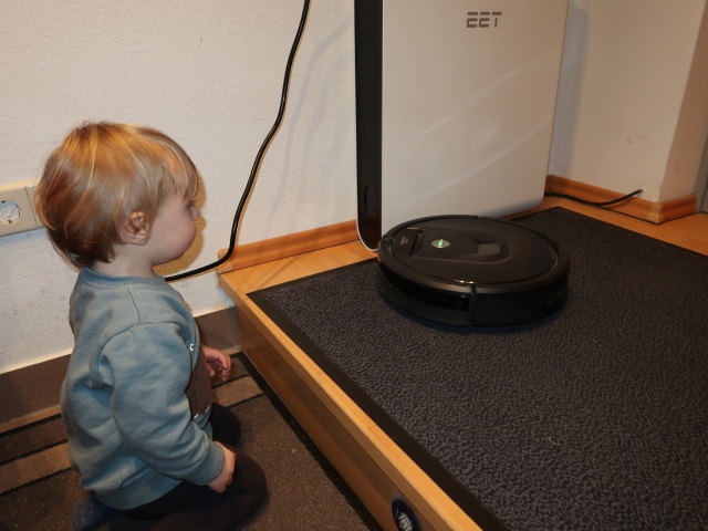 Nils in unserer Wohnung