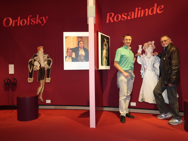 Ich und Papa in der Sonderausstellung '200 Jahre Johann Strauss'