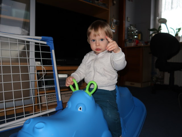 Nils im Haus meiner Eltern