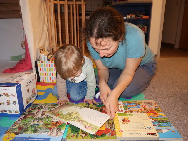 Nils und Sabine in unserer Wohnung