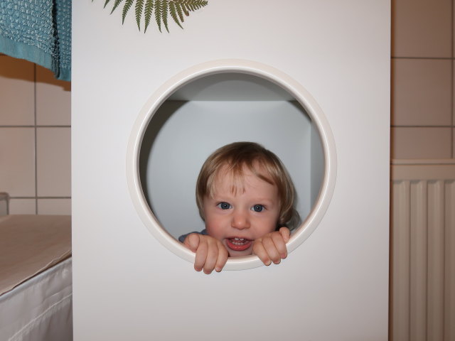 Nils in unserer Wohnung