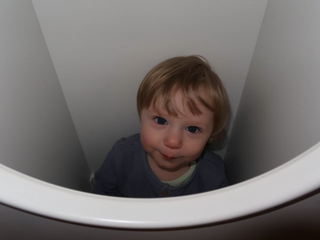 Nils in unserer Wohnung