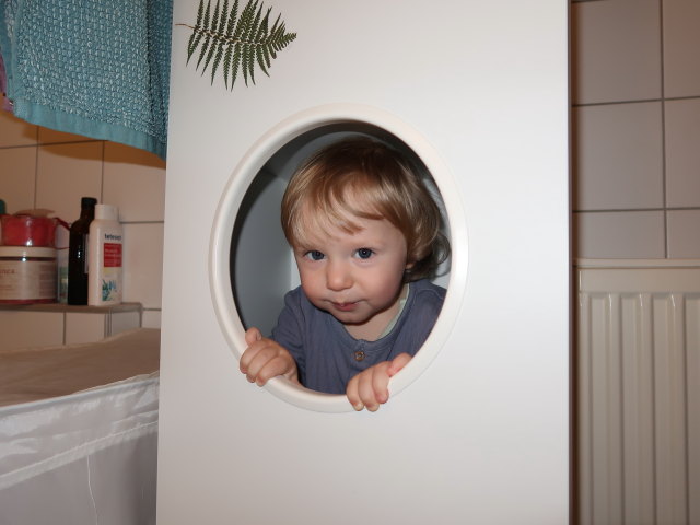 Nils in unserer Wohnung