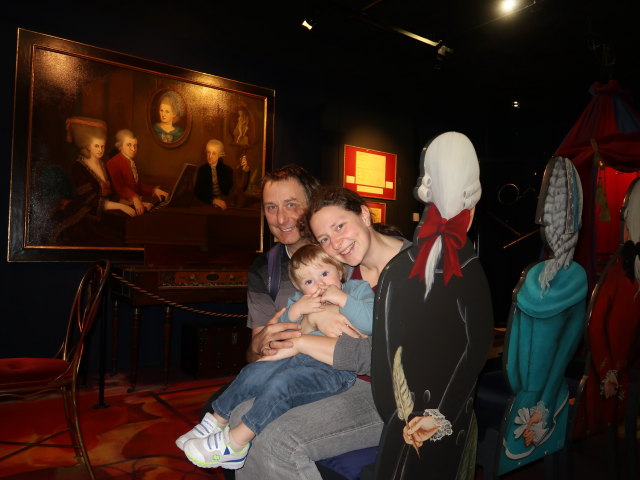 Ich, Nils und Sabine im Raum Mozart