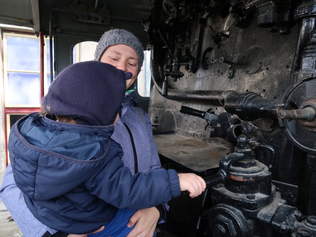 Nils und Sabine in der &Ouml;BB 58.744