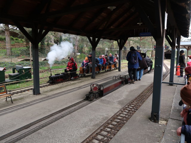 Ich in der Gartenbahn