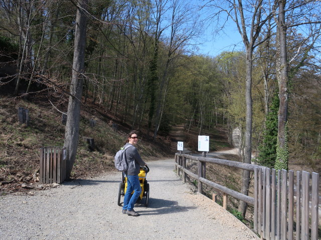 Sabine beim Besucherzentrum