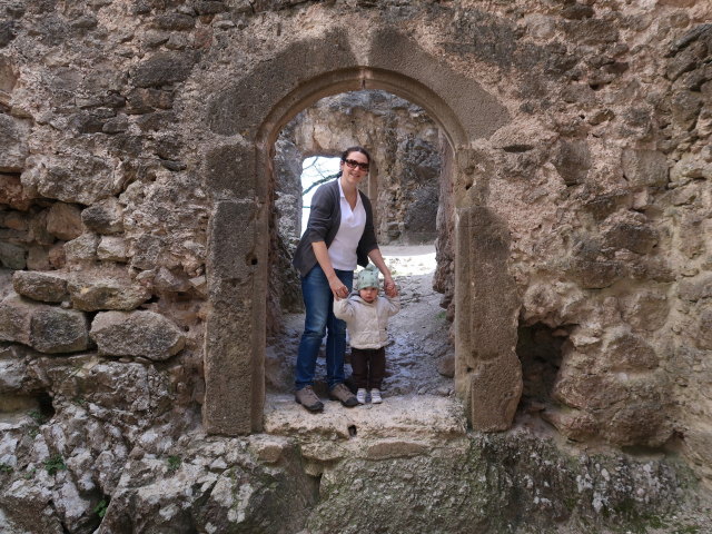 Sabine und Nils in der Ruine Johannstein