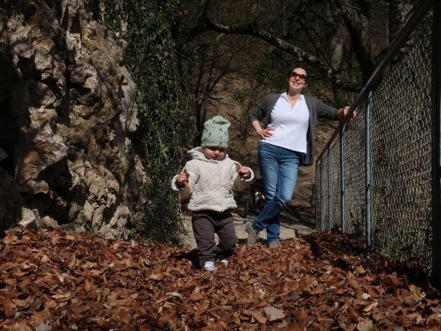 Nils und Sabine in der Ruine Johannstein