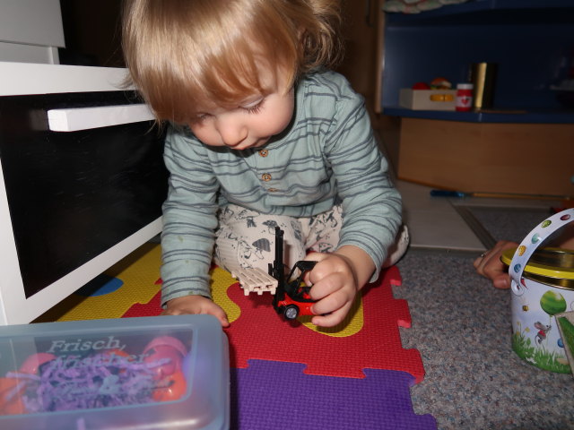 Nils in unserer Wohnung