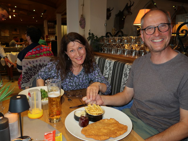 Melanie und Frank im Hotel Salnerhof in Ischgl (19. Apr.)