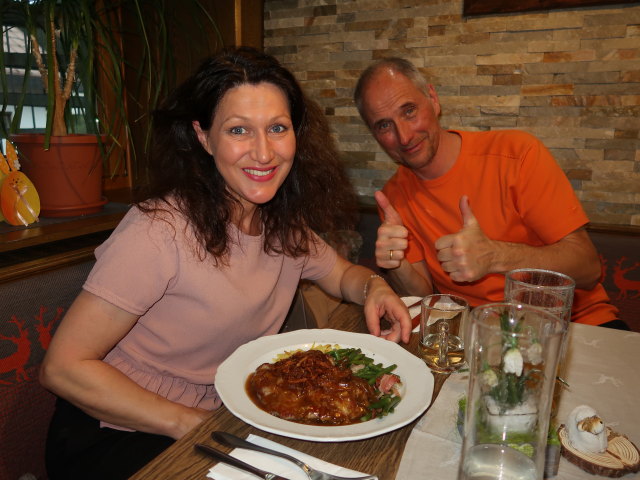 Melanie und Frank im Gasthof Hirschen in Kappl (20. Apr.)