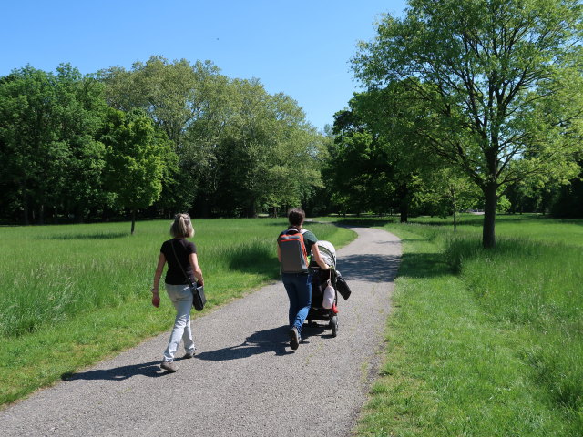 Schlosspark: Mama und Sabine