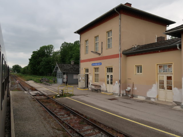 Bahnhof Laxenburg-Biedermannsdorf, 190 m