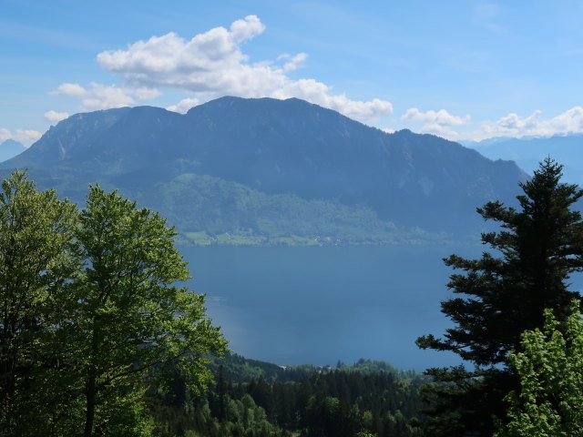 Attersee von der Aussichtsplattform Hollerberg aus