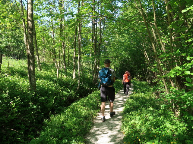 Frank und Melanie zwischen Gasthof Kleefeld und Strobl