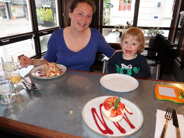 Sabine und Nils im Restaurant Bryggerg&aring;rden in Roskilde (18. Mai)