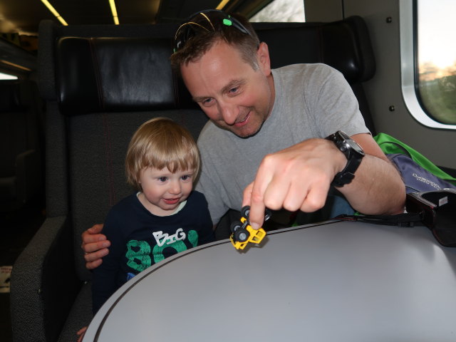 Nils und ich im IC 50173 (18. Mai)