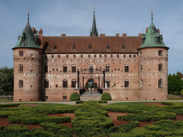 Egeskov Slot in Kv&aelig;rndrup (19. Mai)