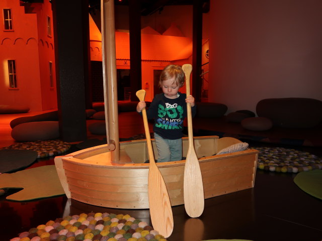 Nils im H. C. Andersens Hus in Odense (19. Mai)