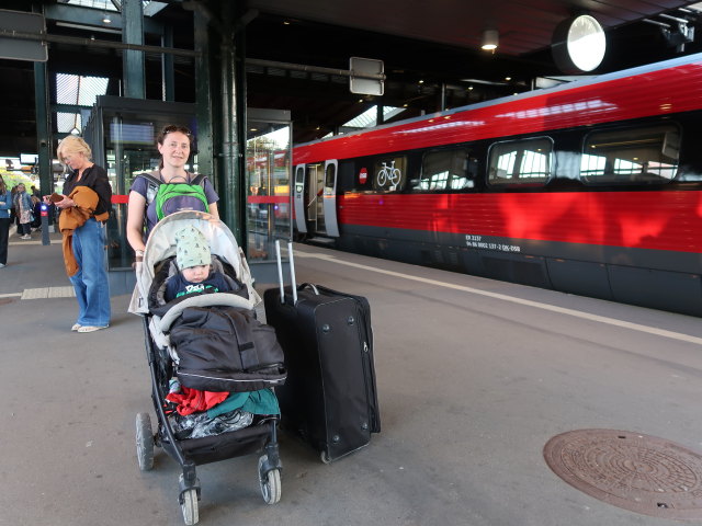 Sabine und Nils in der Fredericia Station, 11 m (19. Mai)