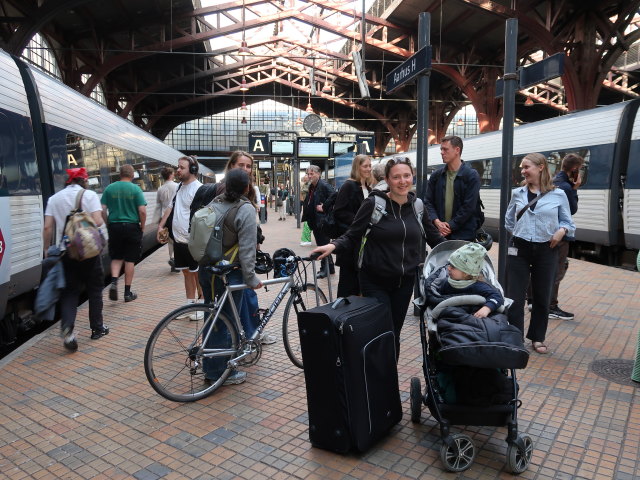 Sabine und Nils im Aarhus Hovedbaneg&aring;rd, 12 m (20. Mai)