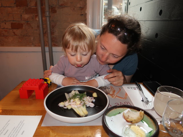 Nils und Sabine im Skagen Fiskerestaurant in Kolding (27. Mai)