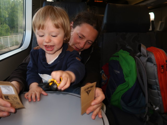 Nils und Sabine im IC 862 (28. Mai)