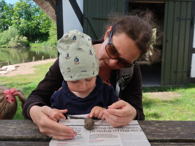 Nils und Sabine im Sagnlandet Lejre (29. Mai)