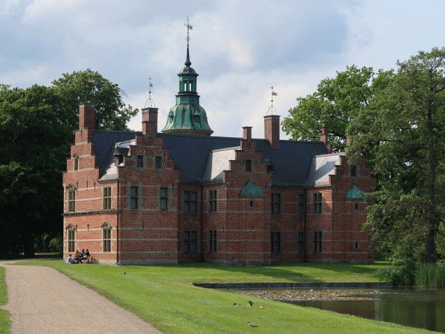 Frederiksborg Badstueslottet in Hiller&oslash;d (1. Juni)