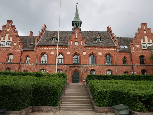 Det Gamle R&aring;dhus in Hiller&oslash;d (1. Juni)