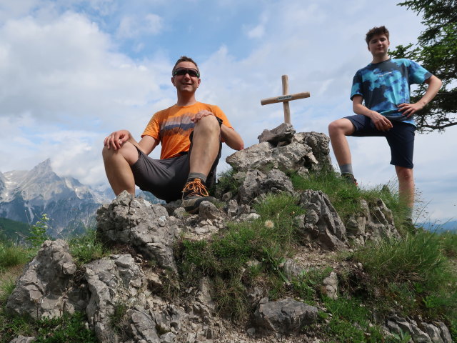 Ich und Tim am Hagstein, 1.100 m (7. Juni)