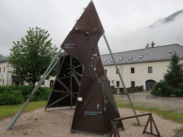 Museum 'Zwischen Himmel und Erde - Gerlinde Kaltenbrunner und die Welt der 8000er' in Spital am Pyhrn, 640 m (8. Juni)