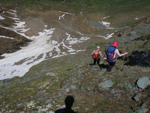 Reinhard und Irene zwischen Schmiedingerscharte und Schmiedingerkar (14. Juni)