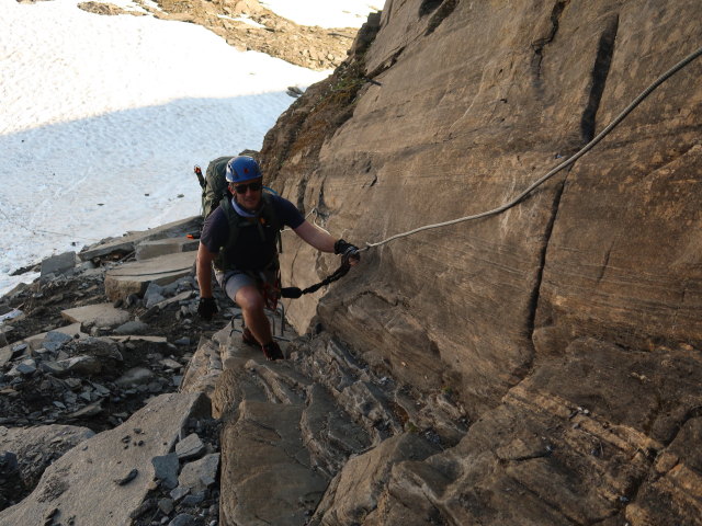Christian am Gleiwitzer H&ouml;henweg zwischen Ochsenkar und Unterer J&auml;gerscharte (22. Juni)