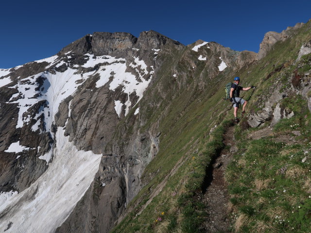 Christian am Gleiwitzer H&ouml;henweg zwischen Unterer J&auml;gerscharte und Oberer J&auml;gerscharte (22. Juni)