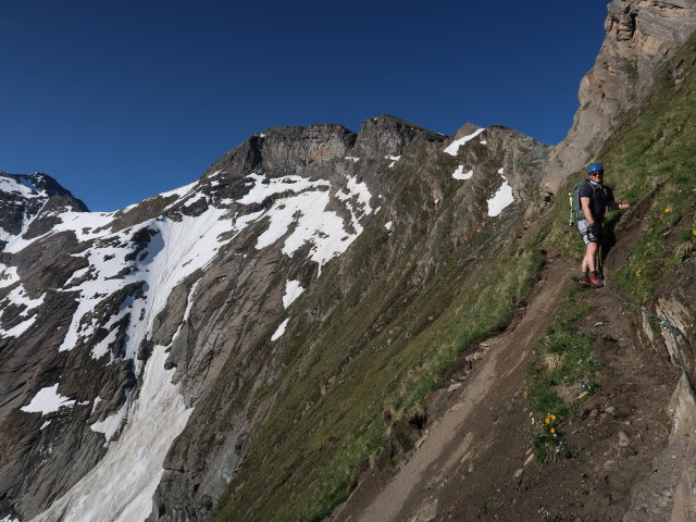 Christian am Gleiwitzer H&ouml;henweg zwischen Unterer J&auml;gerscharte und Oberer J&auml;gerscharte (22. Juni)