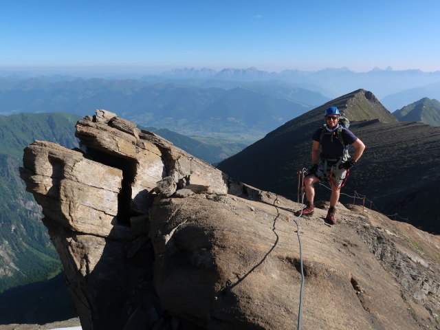 Christian am Gleiwitzer H&ouml;henweg zwischen Oberer J&auml;gerscharte und Kempsenkopf (22. Juni)
