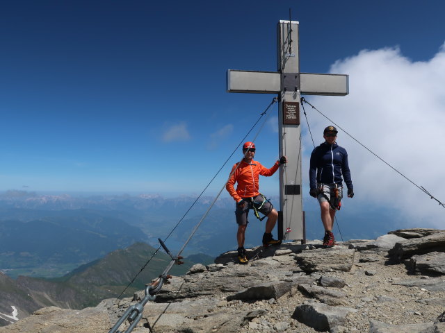 Ich und Christian auf der Schneespitze, 3.317 m (22. Juni)