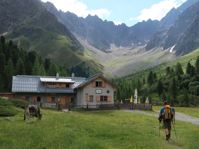 Aaron bei der Verpeilh&uuml;tte, 2.016 m (28. Juni)
